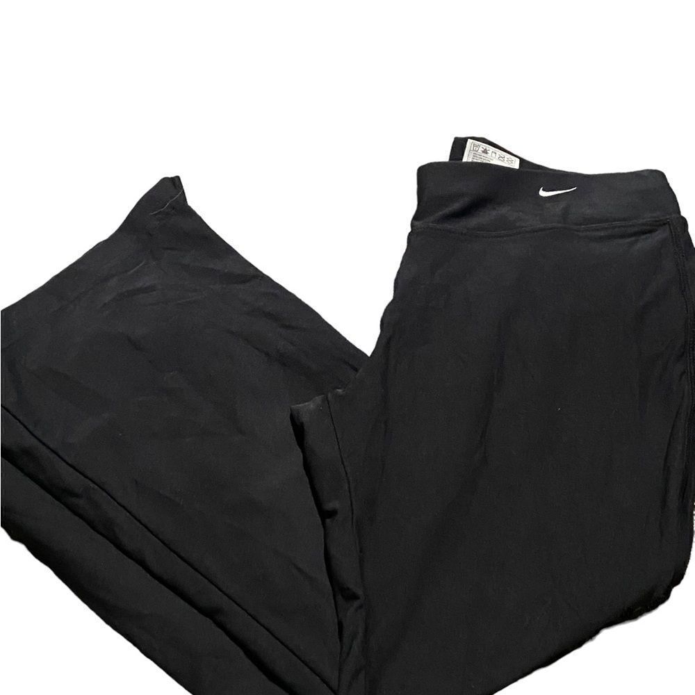 Nike workout pants excellent condition see pics size small see pics